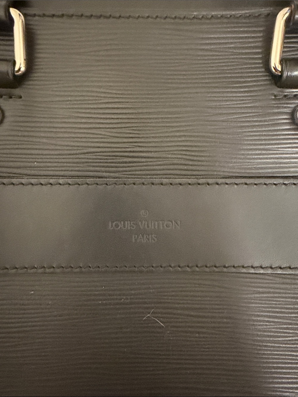 Louis Vuitton 2011 Epi Bassano GM Business Bag - Black - Picture 8 of 11